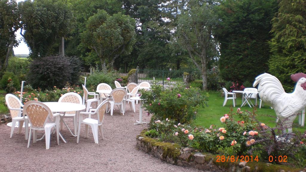 Auberge De L'Atre Quarré-les-Tombes Eksteriør bilde